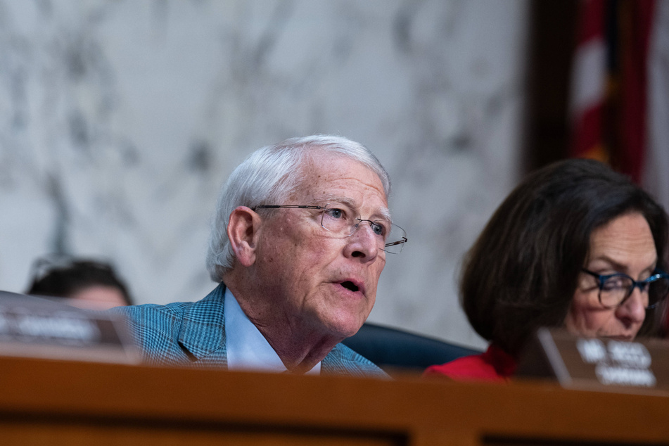 Roger Wicker (l.) released a report calling for increased nuclear presence in South Korea.