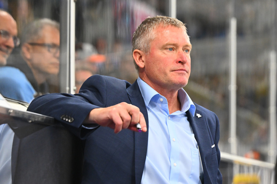 Niklas Sundblad (52) möchte Frankfurt am Ende der Saison hinter sich lassen. Jetzt soll aber zunächst der erste Sieg im Oberhaus her.