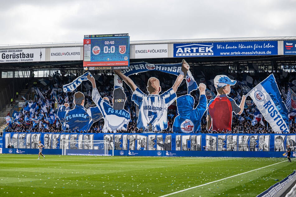 Der überaus starken Choreo von Hansas Fans vor Anpfiff folgte eine über aller Maßen schwache Leistung im Spiel.