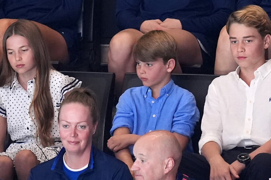 Prinz Louis plaudert aus: Schwester Charlotte macht sich über seine royalen Turnkünste lustig!