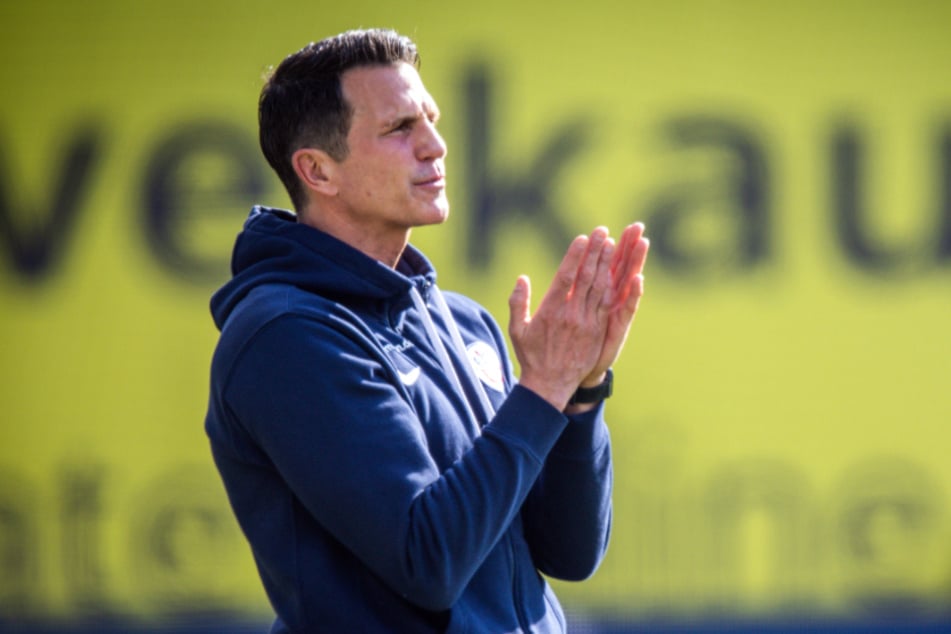 1860-Trainer Patrick Glöckner (48) will die Mannschaft bis zum Schluss pushen.
