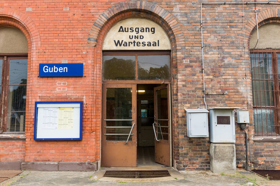 In Berlin, Brandenburg und Mecklenburg-Vorpommern haben bereits die Arbeiten an 35 Bahnhöfen begonnen (Symbolbild).