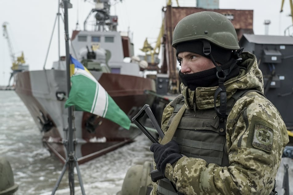 Die G7-Gruppe westlicher Industriestaaten will der von Russland angegriffenen Ukraine die Lieferung moderner Ausrüstung für ihre Luft- und Seestreitkräfte in Aussicht stellen.