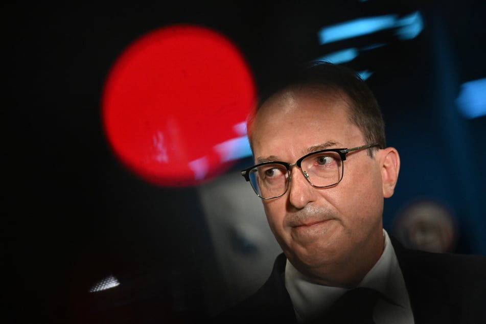 Für Bundesinnenminister Alexander Dobrindt (56, CSU) war Leipzig ein "hybrides Anschlagszenario". Adressiert hat er es bislang nicht.