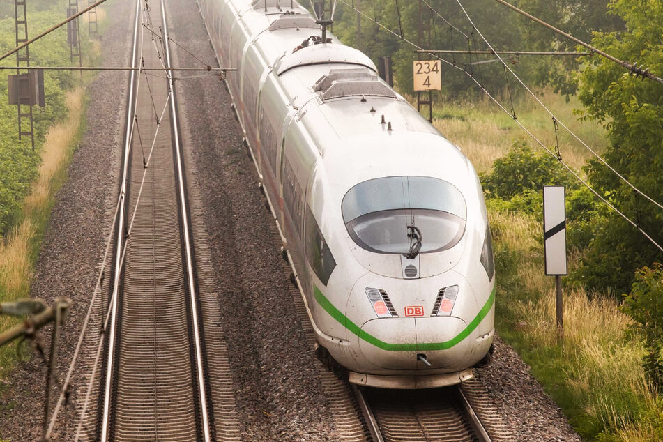 Städte fordern schnellen Bahnausbau zwischen Franken und Sachsen