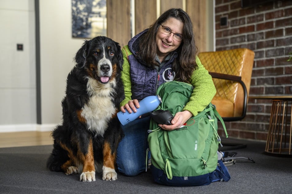 Franziska Rößner (50) hat insgesamt fünf Hunde. Im Foto: Hündin Selma von Murau.