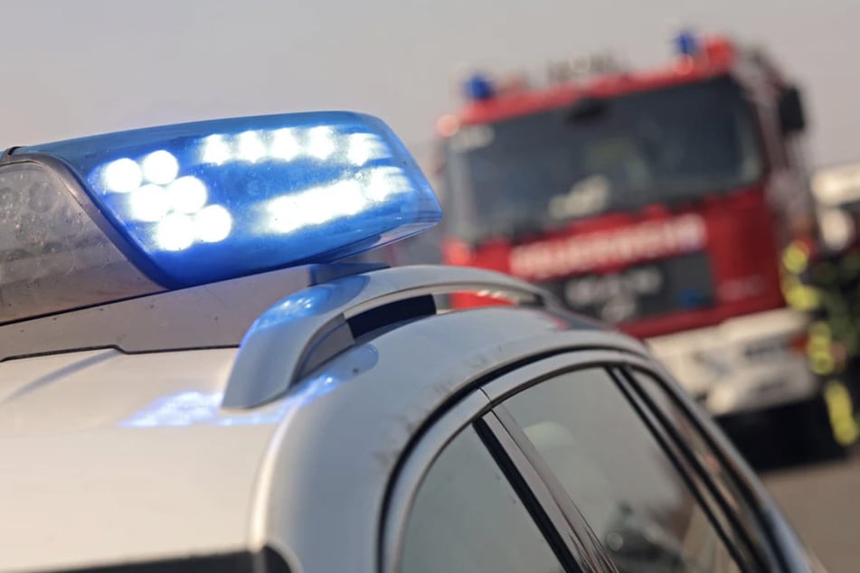 Tote Person nach Feuer in Mehrfamilienhaus gefunden