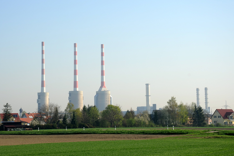 Argumentativ bediente sich der Wirtschaftsminister an dem bayerischen Großkraftwerk in Irsching.
