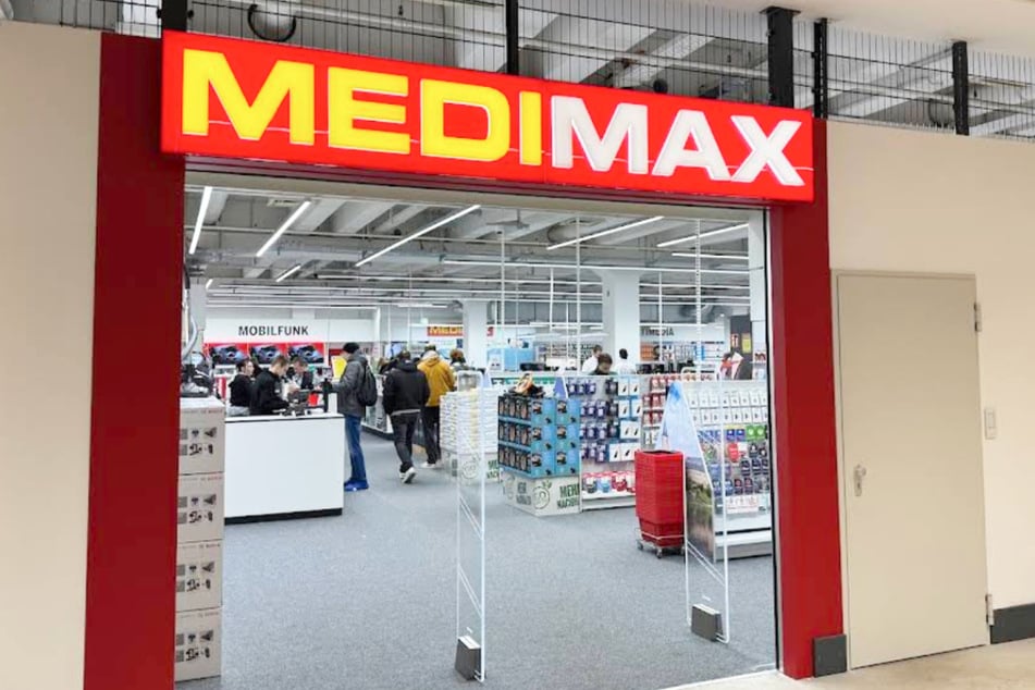 MEDIMAX Mittweida (im Simmel Center) - Schillerstraße 1.