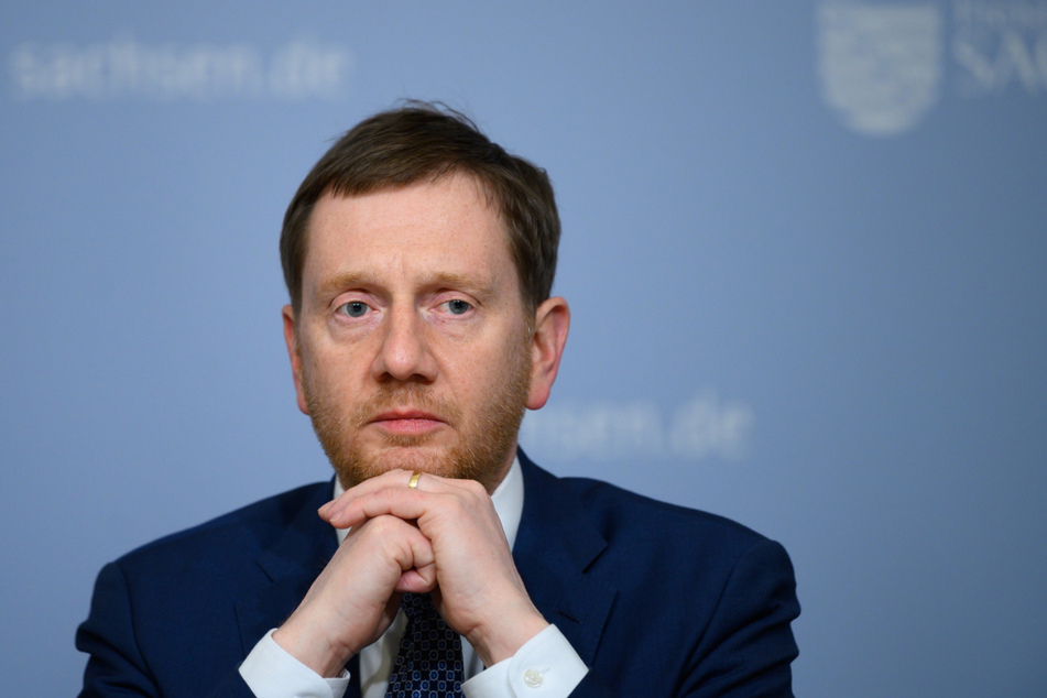 Fürchtet um Arbeitsplätze, wenn Deutschland früher als 2038 aus der Braunkohleverstromung aussteigt: Sachsens MP Michael Kretschmer (46, CDU).