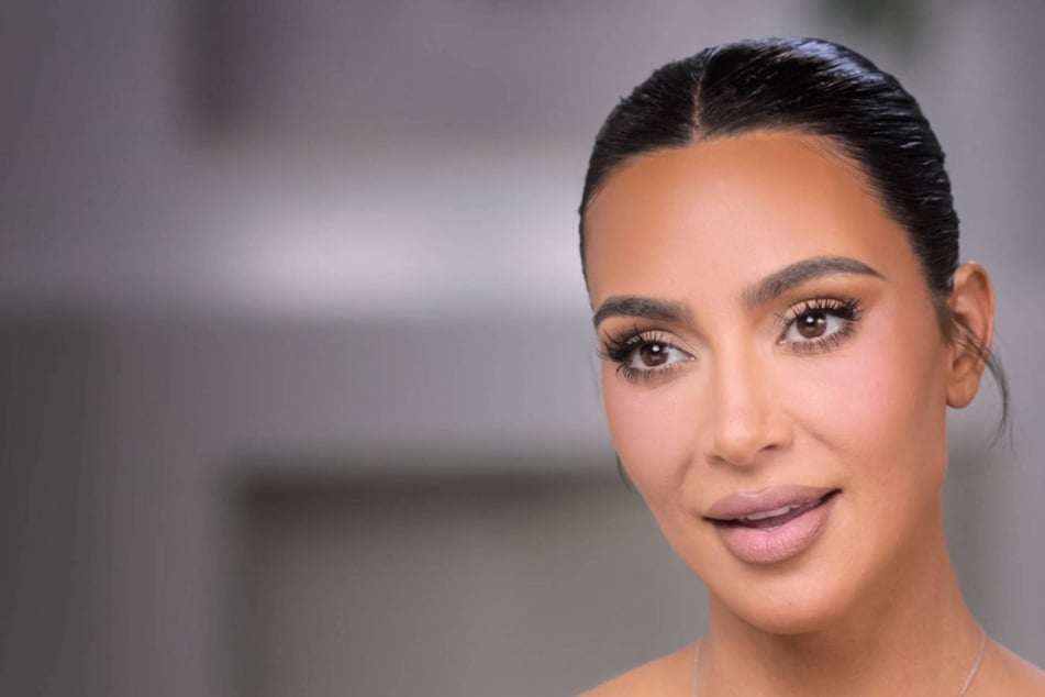 Kim Kardashian explains how traumatic Paris robbery still haunts her: "I'm turning into a full robot"