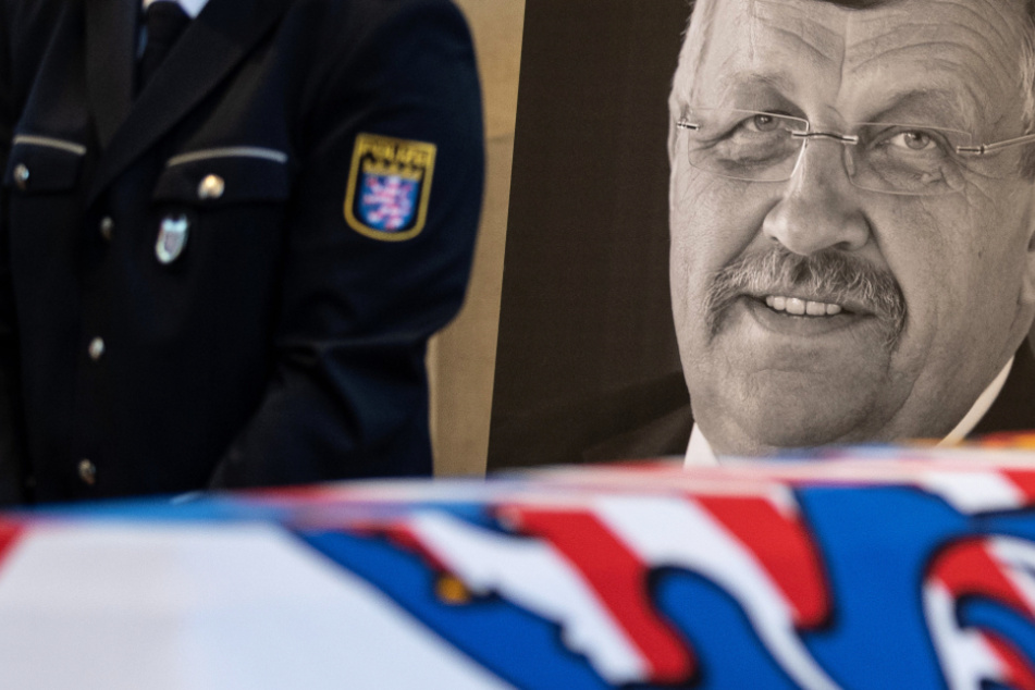 Das Konterfei von Walter Lübcke (CDU) ist am Sarg bei einem Trauergottesdienst im Juni 2019 zu sehen.