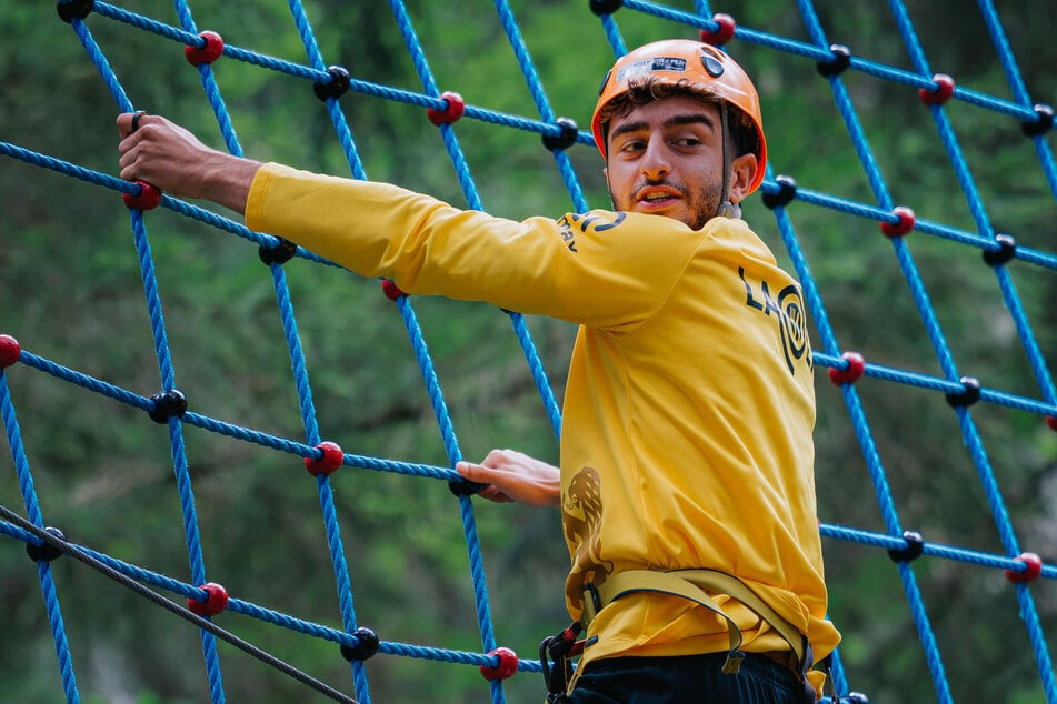 Kletterspezialist Kaan Inanoglu (20). Er überwand das Netz mühelos.