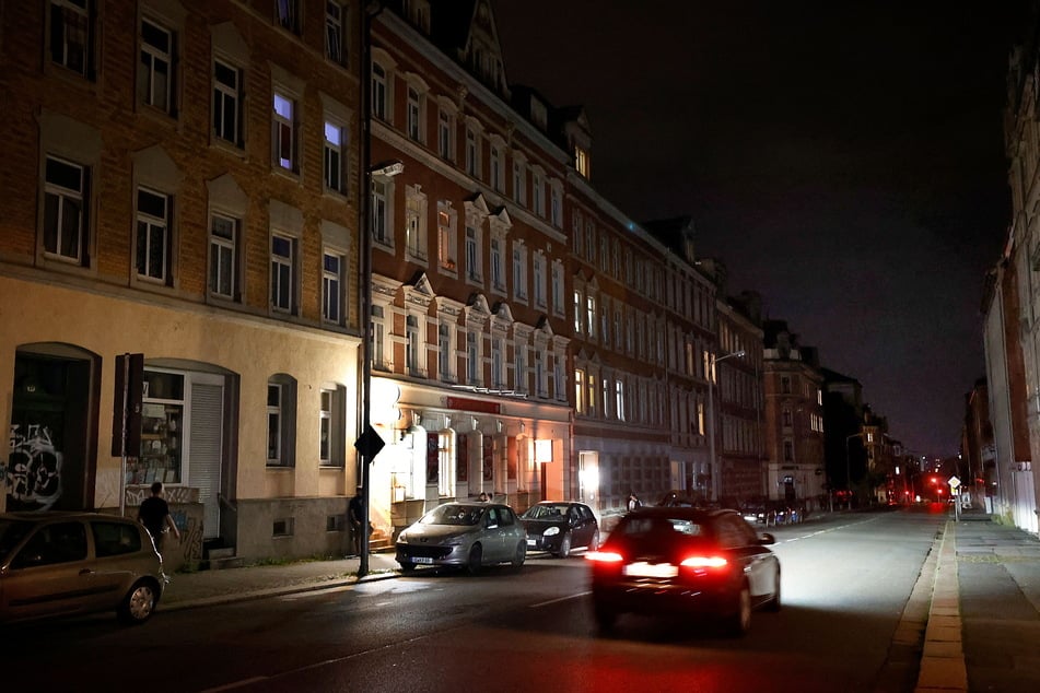 So sieht es aktuell in vielen Straßen in Chemnitz aus. Die Straßenbeleuchtung ist dunkel.