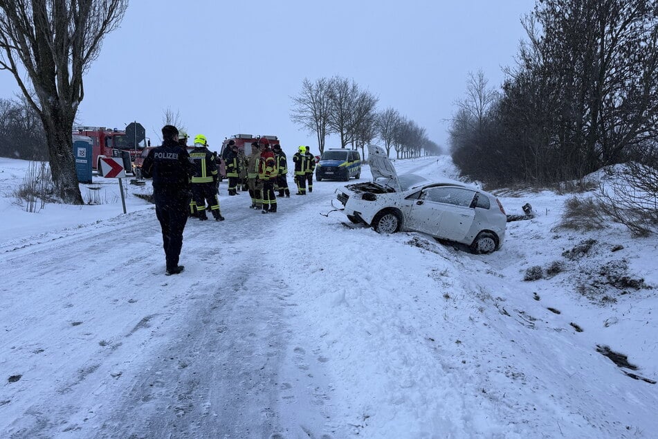 Vor Ort fanden die Einsatzkräfte nur den kaputten Fiat.
