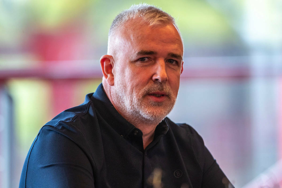 Union-Präsident Dirk Zingler (56) hat in einem Brief an UEFA-Präsident Aleksander Ceferin für die Zulassung von Stehplätzen geworben.