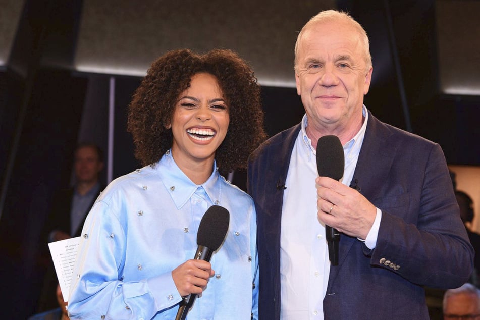 Hubertus Meyer-Burckhardt (68) und Aminata Belli (32) begrüßen in der "NDR Talk Show" zahlreiche Promis.