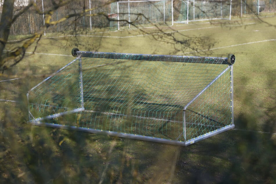 Mutmaßliches dieses mobile Tor ist am Samstag umgekippt und hat ein kleines Kind erschlagen.