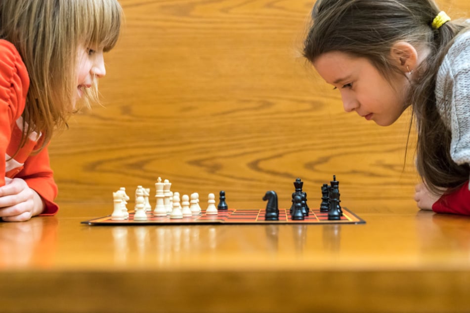 In Plauen können sich Kinder im Schachspielen ausprobieren. (Symbolbild)