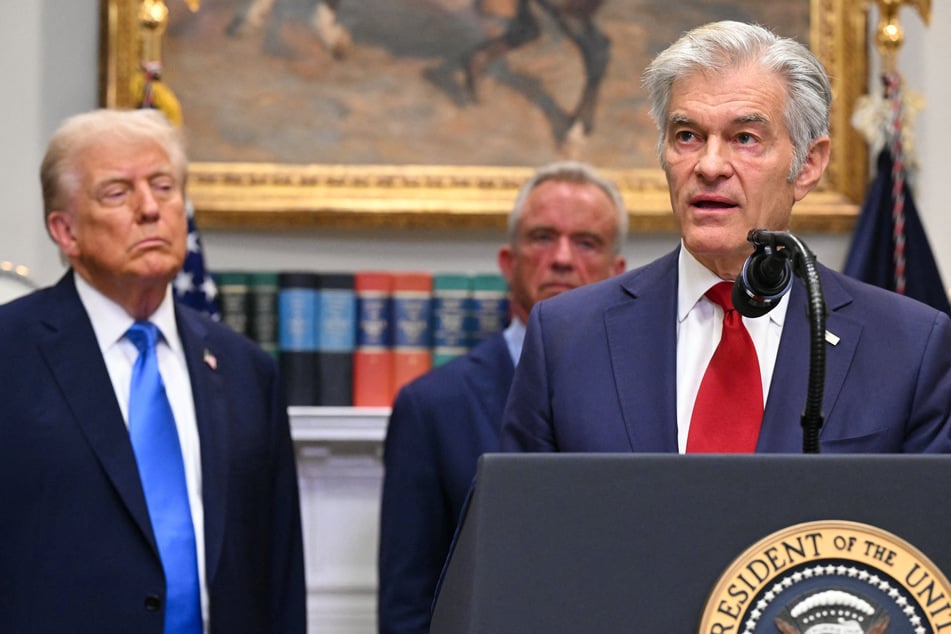 Centers for Medicare and Medicaid Services administrator Dr. Mehmet Oz backpedalled after President Donald Trump said that pregnant women shouldn't take Tylenol.