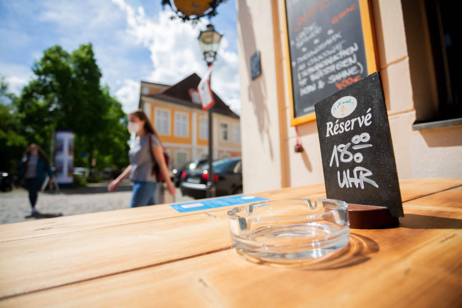 Der Anstieg bei den Corona-Neuinfektionen in Brandenburg führt in einigen Landkreisen und kreisfreien Städten zu spürbaren Konsequenzen, wie etwa der Testpflicht im Gastgewerbe. (Symbolfoto)