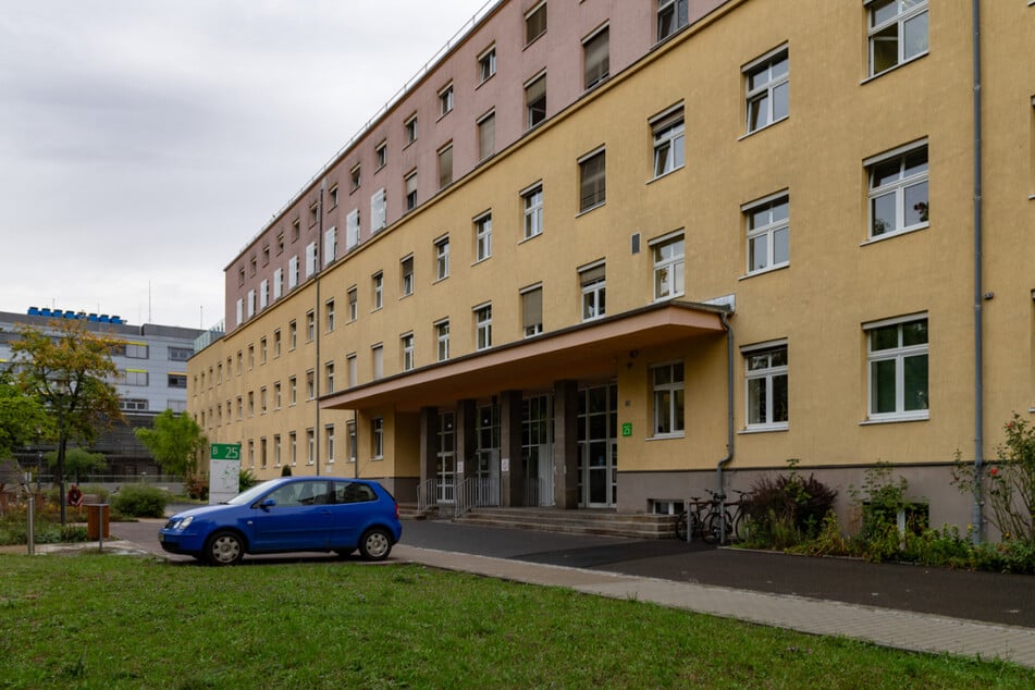 Das Gebäude der Psychiatrie im Uniklinikum Dresden.