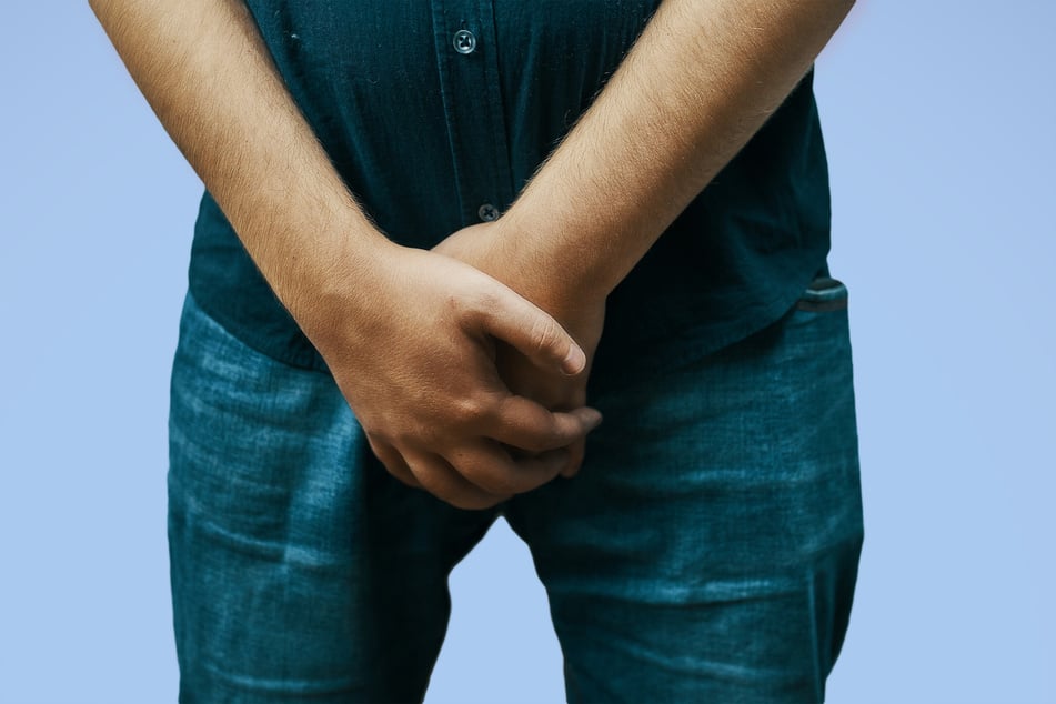 Mann hat nach Penis-Vergrößerung geschwollene Genitalien: Dann kommt er auf eine ganz blöde Idee