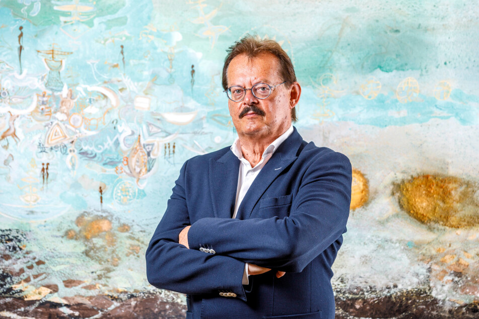 Medizinischer Vorstand des Uniklinikums Dresden und "Erfinder" des Bettenindikators: Prof. Dr. Detlev Michael Albrecht (71). Im Mai erhielt er die sächsische Verfassungsmedaille.