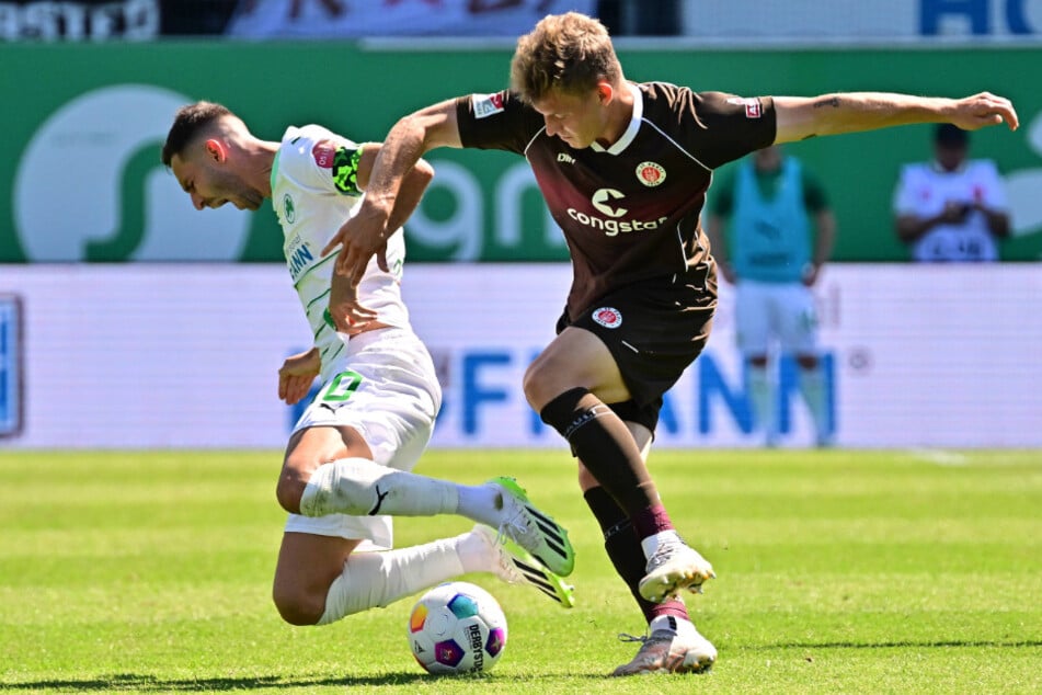 David Nemeth (22, r) ersetzte zur Halbzeit Dzwigala und sammelte ebenfalls ordentlich Spielminuten.