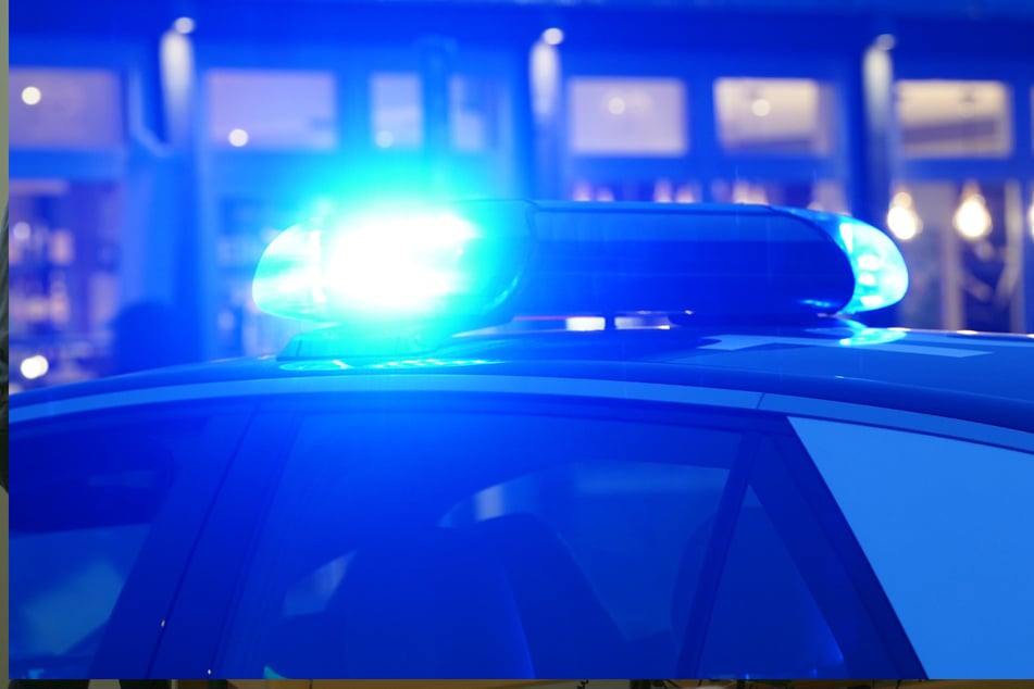 Die Polizei sucht nach Zeugen. (Symbolbild)