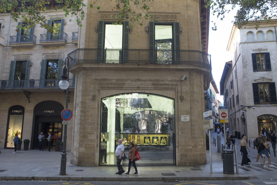 Auch die Geschäftsinhaber in der Innenstadt von Palma stellen sich auf die zahlungskräftige Kundschaft um.