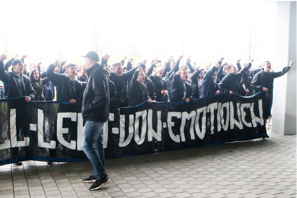 Die CFC-Fans kamen ans Stadion...