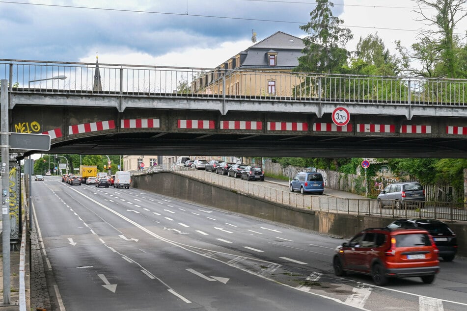 Die Stauffenbergallee soll federführend durch die Stadt Dresden erneuert werden.