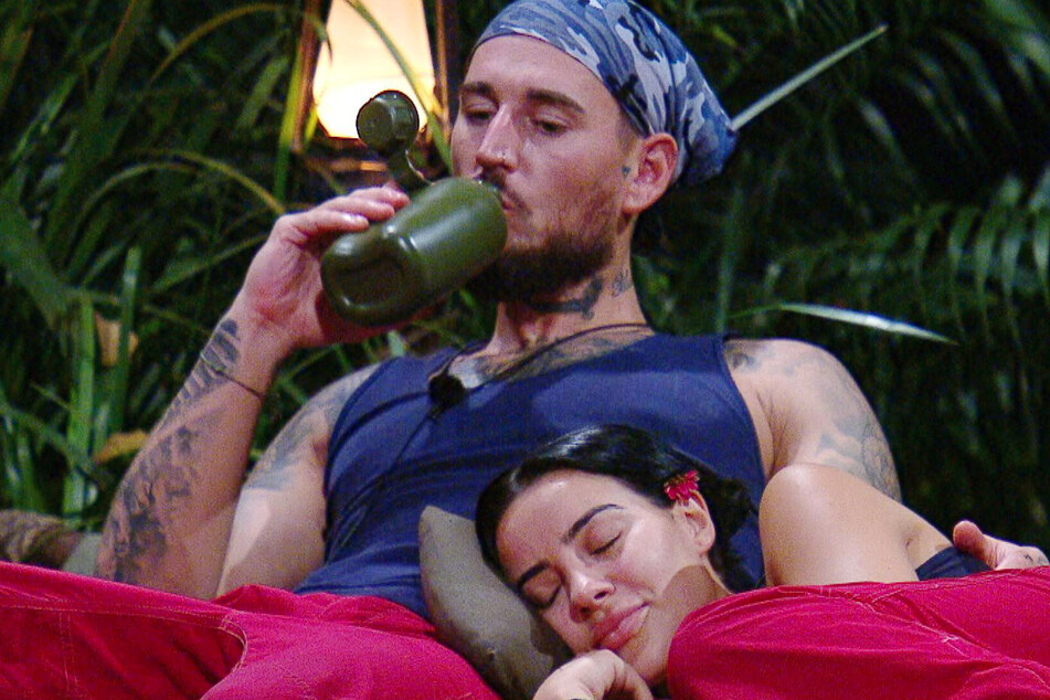 Auch nach Ende des TV-Dschungels verbringen Mike Heiter (31) und Leyla Lahouar (27) viel Zeit miteinander.
