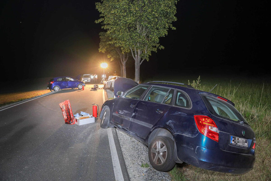 Neben den Verletzten sind bei dem Unfall laut der Polizei insgesamt 25.000 Euro an Sachschaden entstanden.