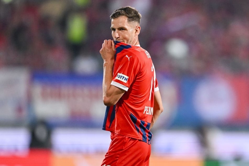 Marvin Pieringer (26) steht bis Sommer 2027 noch beim 1. FC Heidenheim unter Vertrag.