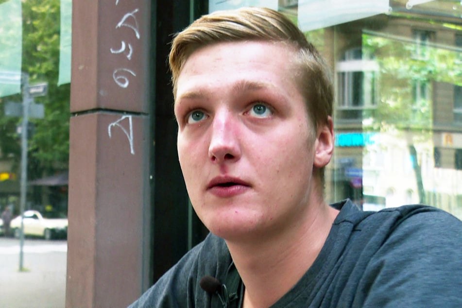 Julian (23) sieht nach seiner Entgiftung recht gesund aus, hat eigentlich große Pläne.