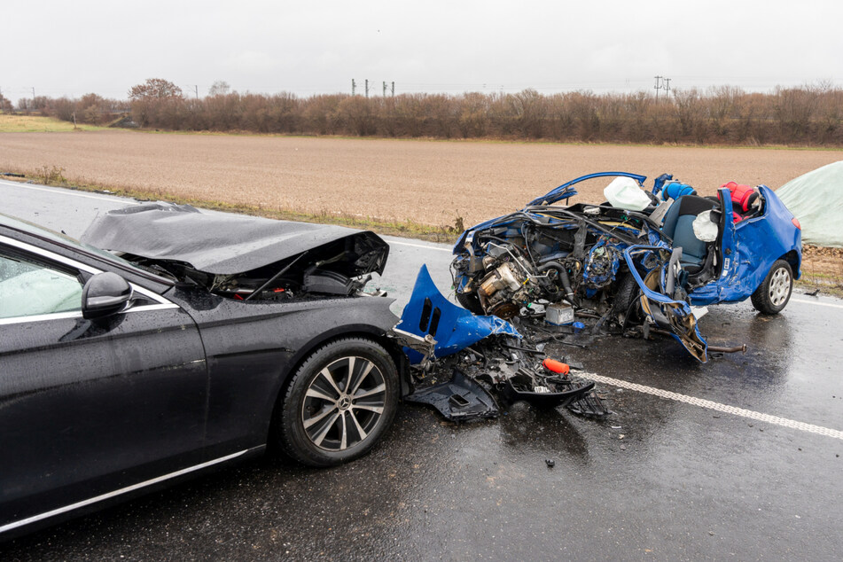 Zwischen Karben und Friedberg kam es am Donnerstag zu einem tödlichen Verkehrsunfall.