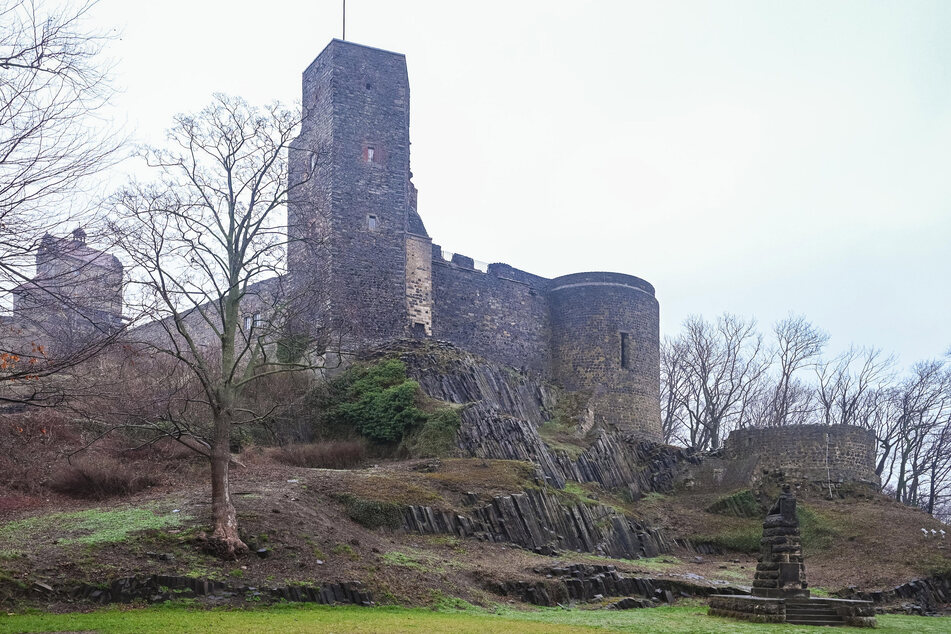 Auf der Burg Stolpen wird zu einem "Schluck Bischofswein" eingeladen. (Archivbild)