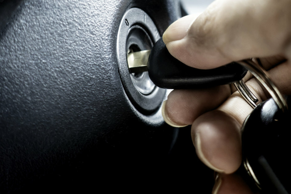 Etwa eine Million Autobesitzer in Bayern können auf niedrigere Beiträge bei Kfz-Haftpflichtversicherungen hoffen. (Symbolbild)