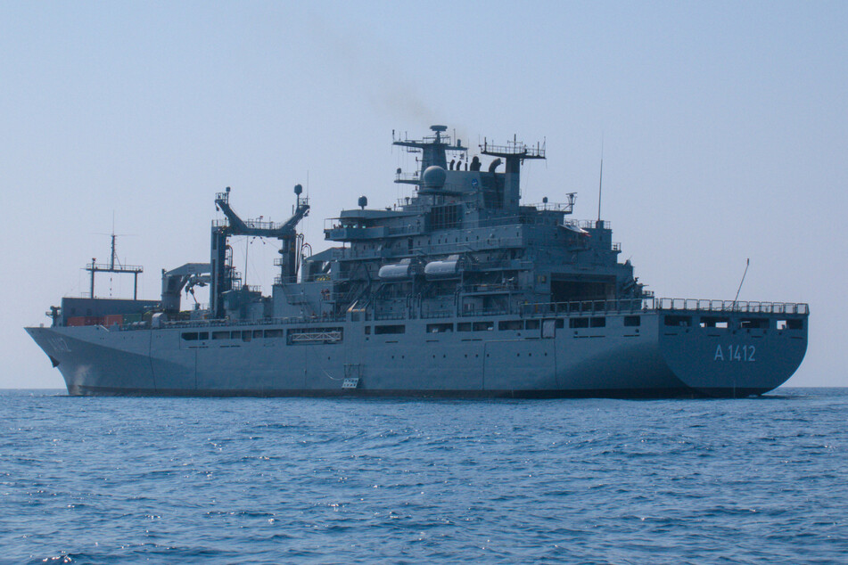 Seit Juli war das Schiff im Mittelmeer auf einer NATO-Mission, legte dabei rund 42.600 Kilometer zurück.