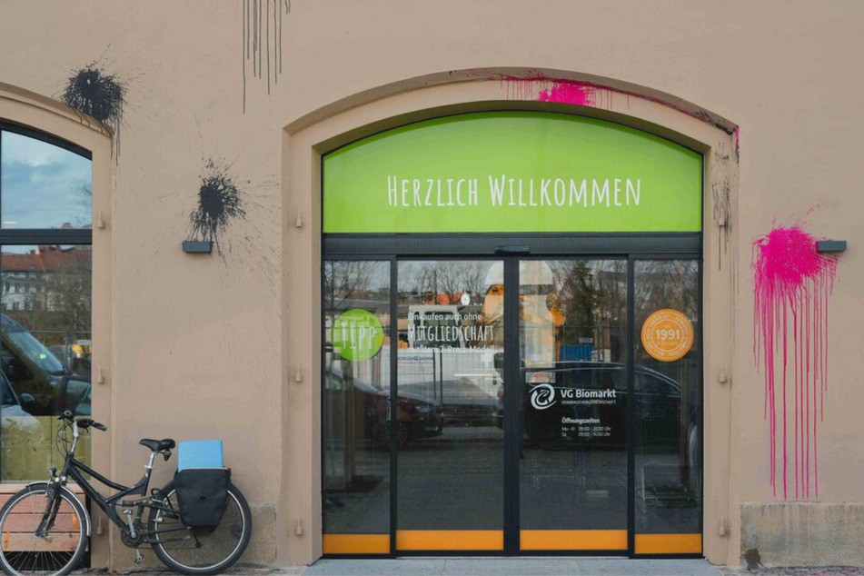 Dresden: Zur Eröffnung: Neuer Biomarkt in Dresden wird Opfer von Farbanschlag