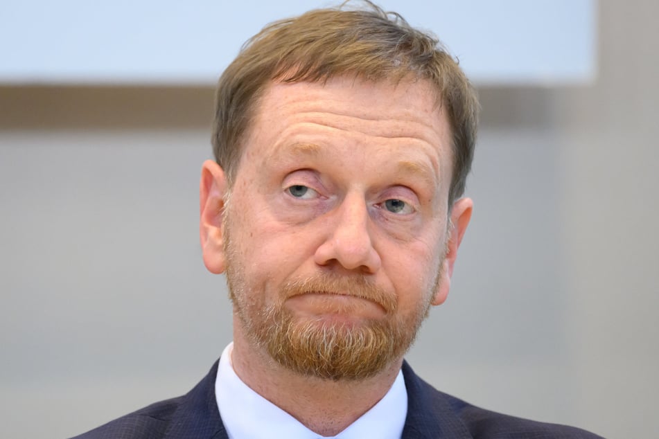 Ministerpräsident Michael Kretschmer (49, CDU) hat jetzt ein Problem.