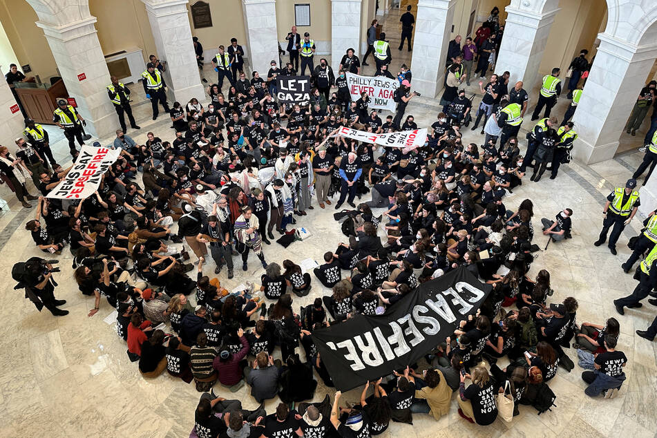 Protesters occupy congressional building to demand ceasefire in Israel-Gaza war