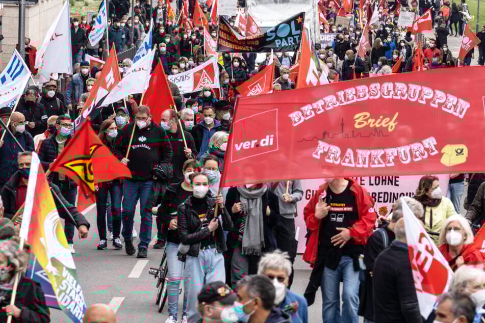 Mai-Kundgebungen in Hessen: Mehr als 3000 Teilnehmer in Frankfurt