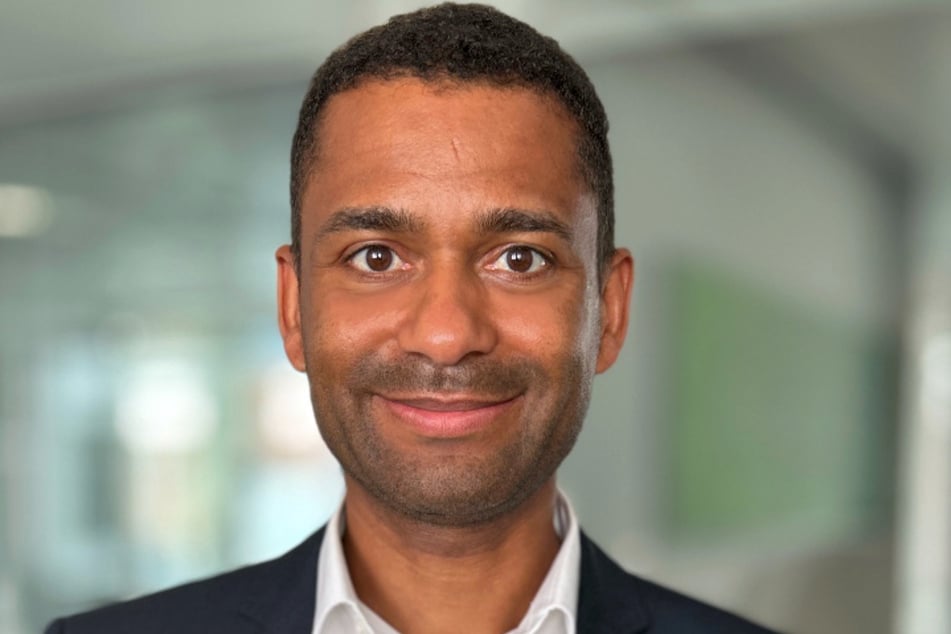 Benedikt Albers (45) ist Sprecher der "Deutsche Funkturm" (DFMG), die Bauherr und Eigentümer des Fernsehturms ist.