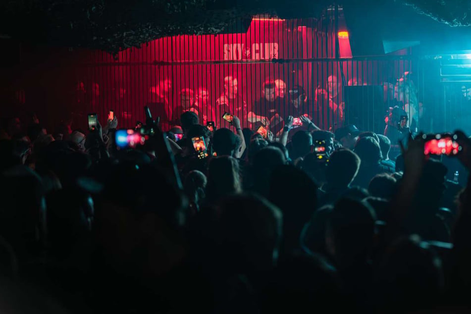25 Acts, eine Nacht: Leipziger Club lädt zu Hammer-Techno-Event mit besonderem Highlight