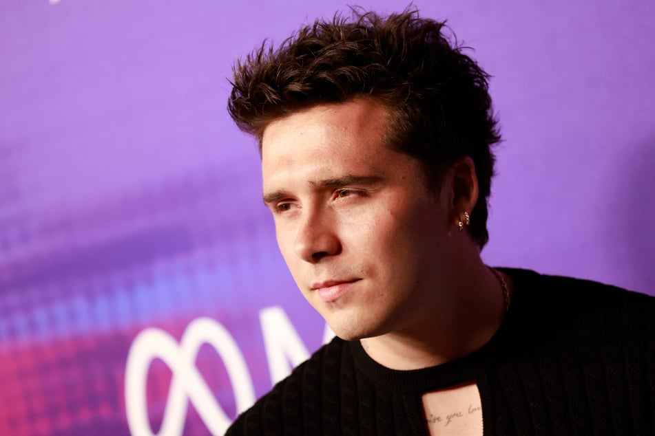 According to insiders, Brooklyn Beckham may considering writing a tell-all about his explosive family feud.