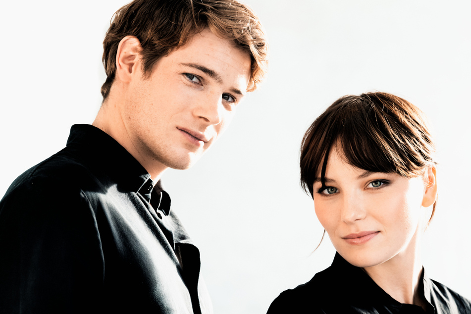 Devrim Lingnau (23) als Sisi und Philip Froissant (27) als Franz-Joseph sind die Darsteller der neuen Netflix Serie "The Empress".