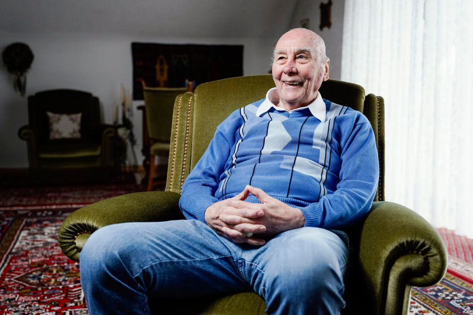Bruchmühlbach-Miesau, im Oktober 2020: Der ehemalige Fußballspieler Horst Eckel während eines Gesprächs in seinem Wohnhaus.